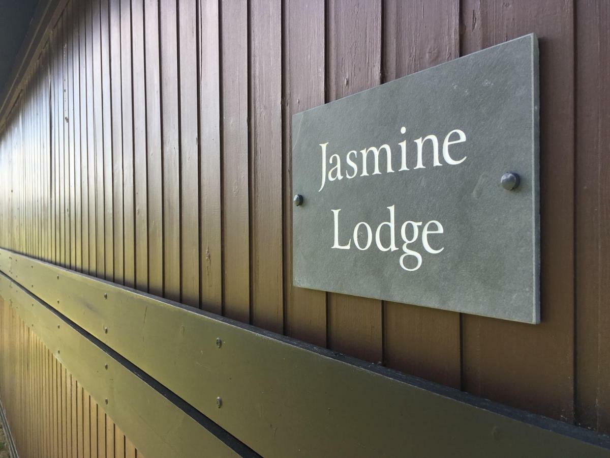 Jasmine Lodge Ballindalloch Exteriör bild